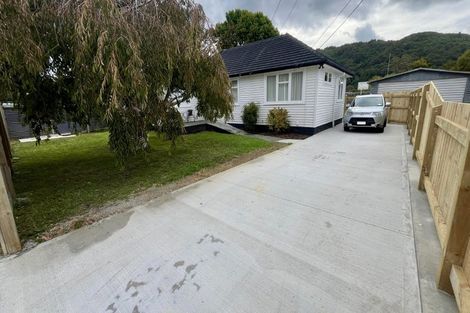 Photo of property in 72 Hikurangi Street, Trentham, Upper Hutt, 5018