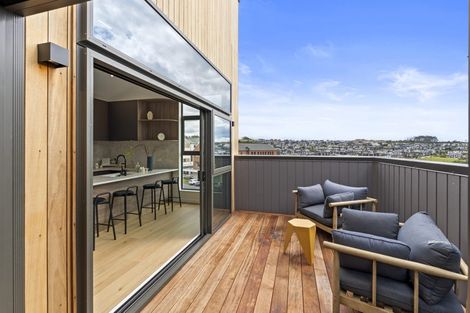 Photo of property in 14 Kiokio Street, Long Bay, Auckland, 0630