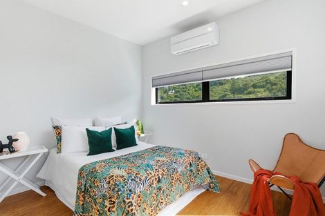 Photo of property in 1 Ara Haewai, Houghton Bay, Wellington, 6023