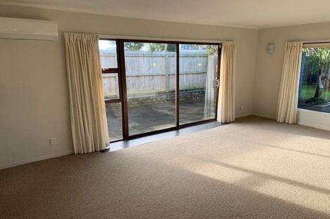 Photo of property in 1/19 Gulf Crest, Bucklands Beach, Auckland, 2012