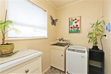 Photo of property in 902 Willowpark Road North, Mayfair, Hastings, 4122