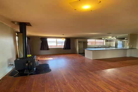 Photo of property in 26 Gibbons Road, Weymouth, Auckland, 2103