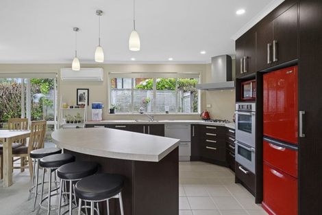 Photo of property in 10 Ernest Shackleton Place, Waiuku, 2123