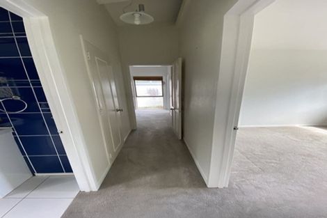 Photo of property in 1/13 Saddleback Rise, Murrays Bay, Auckland, 0630