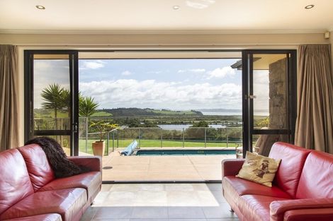 Photo of property in 38a Kaipara Lake Road, South Head, Helensville, 0874