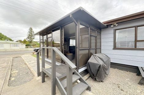Photo of property in 11a Johnson Street, Waipawa, 4210