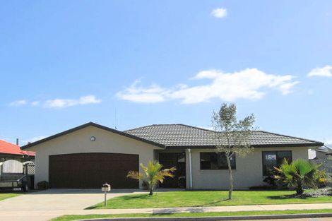 Photo of property in 8 Madeleine Terrace, Papamoa Beach, Papamoa, 3118