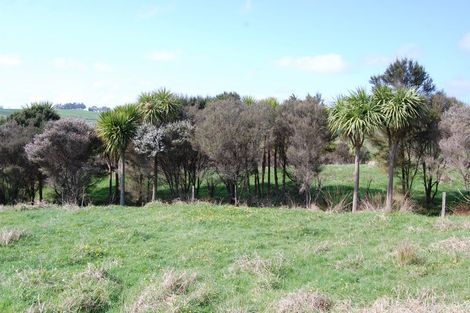 Photo of property in 17 Ranganui Road, Kaiwaka, 0573