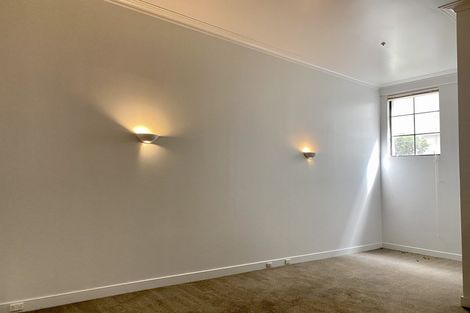 Photo of property in Dakota Buildings, 1a/3 Cheshire Street, Parnell, Auckland, 1052