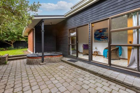 Photo of property in 270 Memorial Avenue, Burnside, Christchurch, 8053