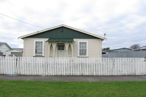 Photo of property in 10 Carlisle Street, Milson, Palmerston North, 4414