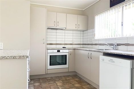 Photo of property in 1/32 Matuhi Rise, Henderson, Auckland, 0612