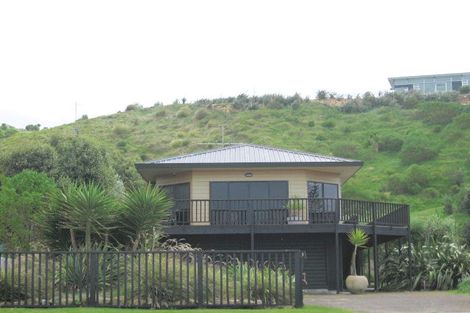 Photo of property in 65 Moana Road, Okitu, Gisborne, 4010