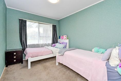 Photo of property in 8 Zenith Place, Conifer Grove, Takanini, 2112