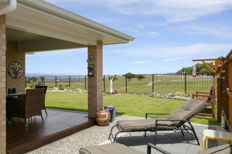 Photo of property in 52 Huka Heights Drive, Rangatira Park, Taupo, 3330