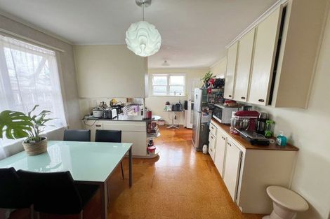 Photo of property in 41 St Leonards Road, Kelston, Auckland, 0602