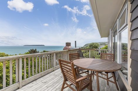 Photo of property in 3a Roys Road, Plimmerton, Porirua, 5026