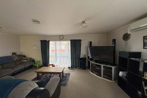 Photo of property in 10 Trimble Place, Bell Block, New Plymouth, 4312