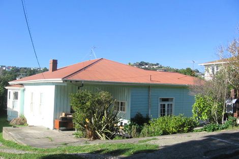 Photo of property in 18 Angell Street, Johnsonville, Wellington, 6037