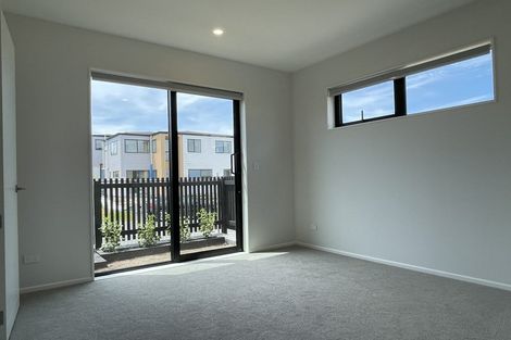 Photo of property in 6 Vanbrugh Place, Bucklands Beach, Auckland, 2014