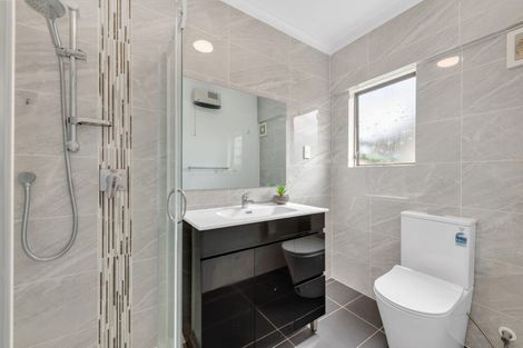 Photo of property in 1/39 Hedge Row, Sunnyhills, Auckland, 2010