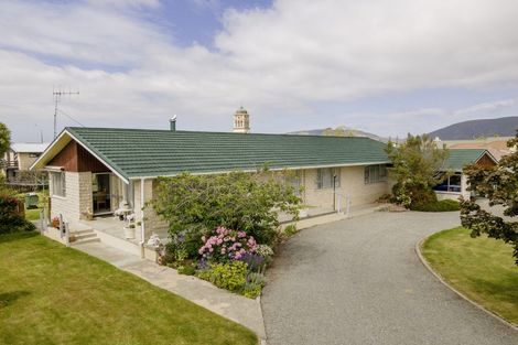 Photo of property in 3 Churchill Place, Waimate, 7924