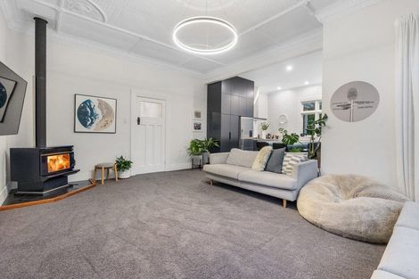 Photo of property in 72 Hargest Crescent, Saint Clair, Dunedin, 9012