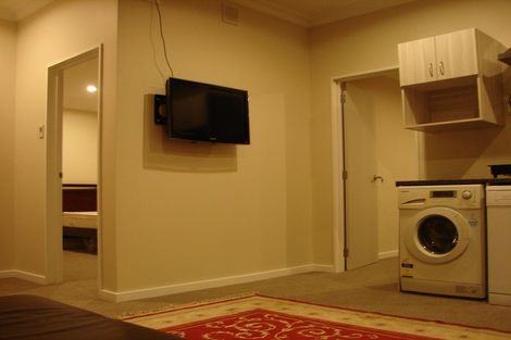 Photo of property in 9 Keating Rise, Northcross, Auckland, 0632