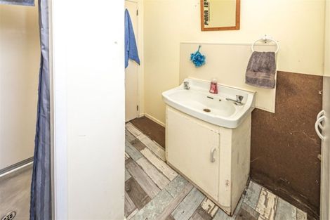 Photo of property in 35 Egmont Street, Castlecliff, Whanganui, 4501