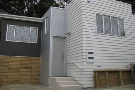 Photo of property in 2/19 Edgeworth Road, Glenfield, Auckland, 0629