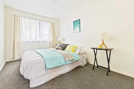 Photo of property in 137 Universal Drive, Henderson, Auckland, 0610