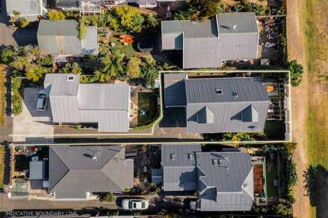 Photo of property in 2/16 Wakatu Avenue, Moncks Bay, Christchurch, 8081