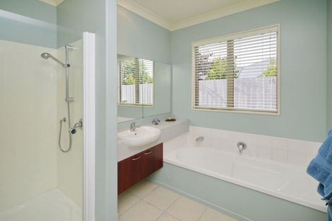 Photo of property in 14 Yellowlees Drive, Kaiapoi, 7630