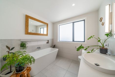 Photo of property in 49 Crest Road, Akatarawa, Upper Hutt, 5372