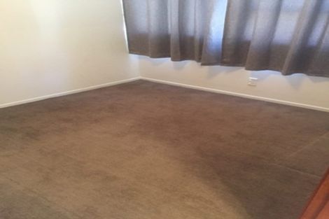 Photo of property in 2/26 Navigator Place, Papatoetoe, Auckland, 2025