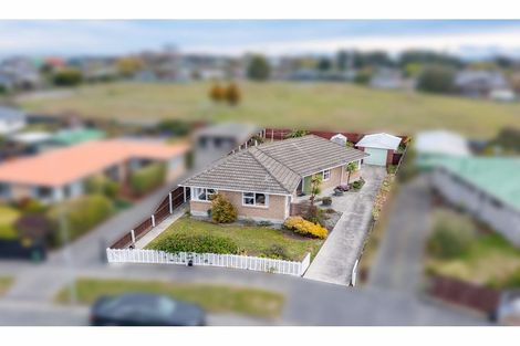 Photo of property in 37 Woodgrove Avenue, North New Brighton, Christchurch, 8083