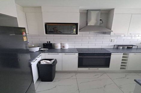 Photo of property in 14 Hawkley Close, Flat Bush, Auckland, 2019