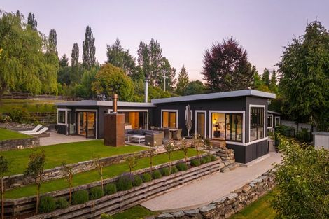 Photo of property in 17 Mooney Road, Speargrass Flat, Queenstown, 9371