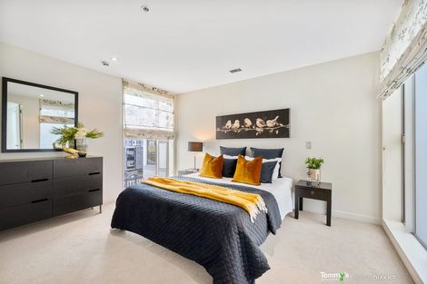 Photo of property in Portal Apartments, 7b/42 Cable Street, Te Aro, Wellington, 6011