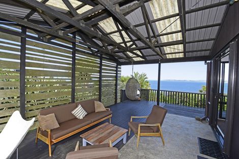 Photo of property in 9 Wonderview Road, Leigh, 0985