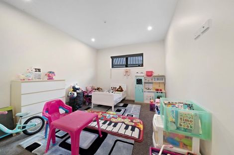 Photo of property in 10 Falconer Rise, Jacks Point, Queenstown, 9371