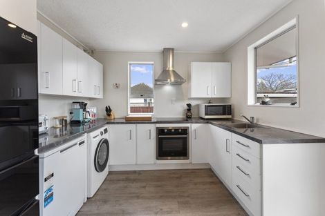 Photo of property in 2/56 Ward Street, Trentham, Upper Hutt, 5018