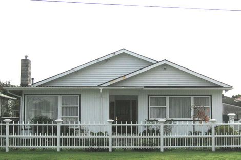 Photo of property in 27 Lincoln Avenue, Epuni, Lower Hutt, 5011