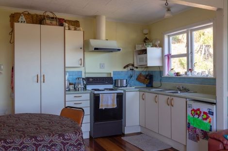 Photo of property in 460 Thames Coast Sh25 Road, Te Puru, Thames, 3575