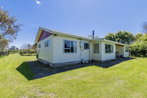 Photo of property in 501 Arapaepae Road, Ohau, Levin, 5570