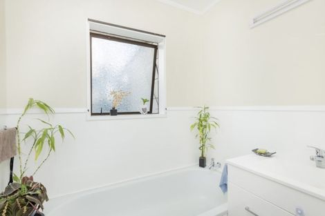 Photo of property in 6 U'ren Place, Riverdale, Gisborne, 4010