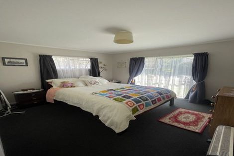 Photo of property in 50 Sungrove Rise, Sunnyvale, Auckland, 0612