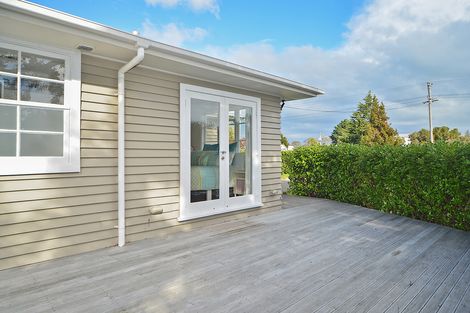 Photo of property in 1a Dublin Street, Martinborough, 5711
