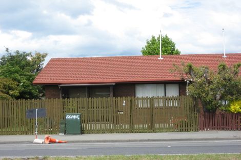 Photo of property in 2/36 Aldwins Road, Phillipstown, Christchurch, 8062