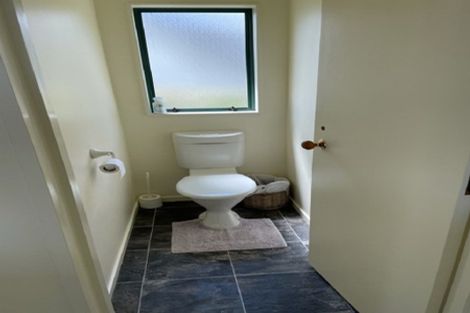 Photo of property in 2/16 Ingle Avenue, Waipahihi, Taupo, 3330